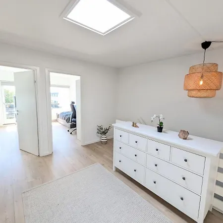 Spacious Family With Playroom & Playgrounds - Only 20 Min To Center By Public Transport * コペンハーゲン